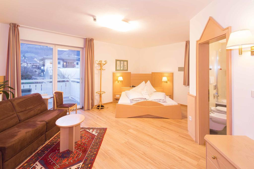 Hotel Goldenes Roessl-Adults Only Bressanone Exterior photo